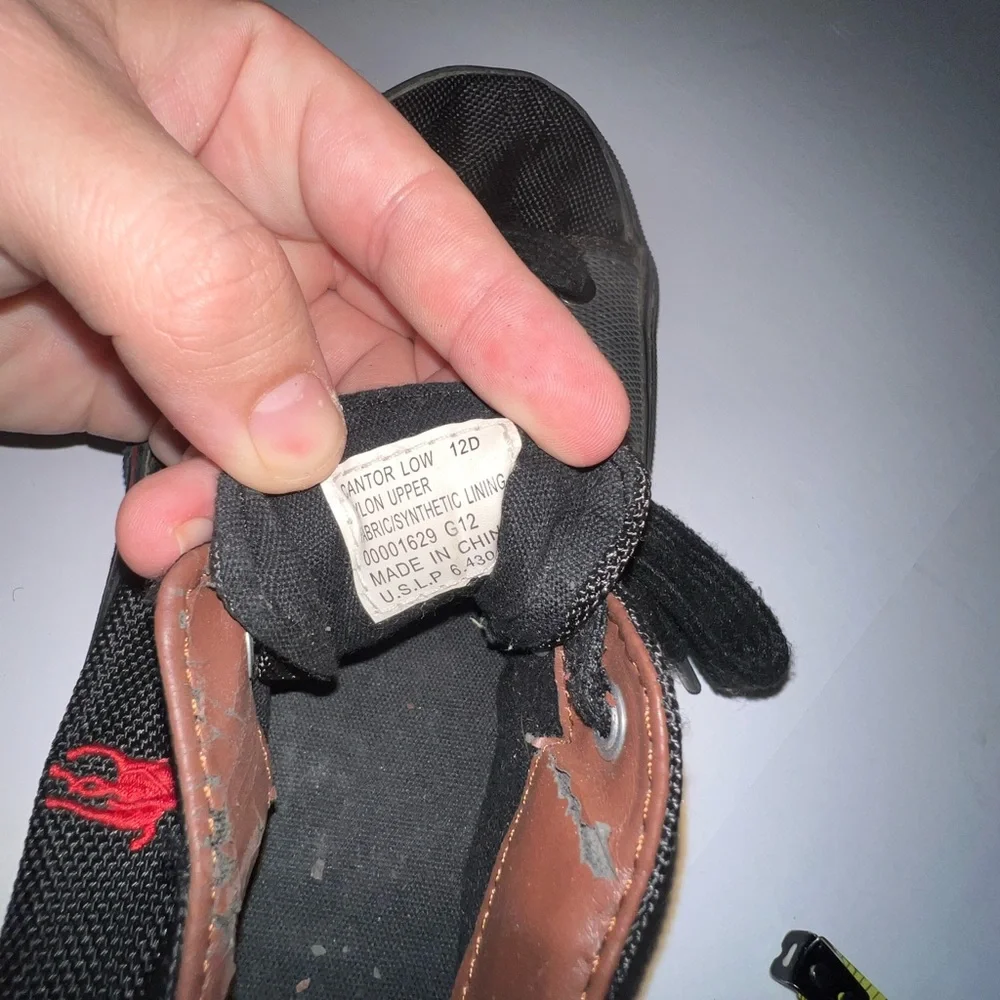 Polo low top red black used Black Canvas Sneakers very used